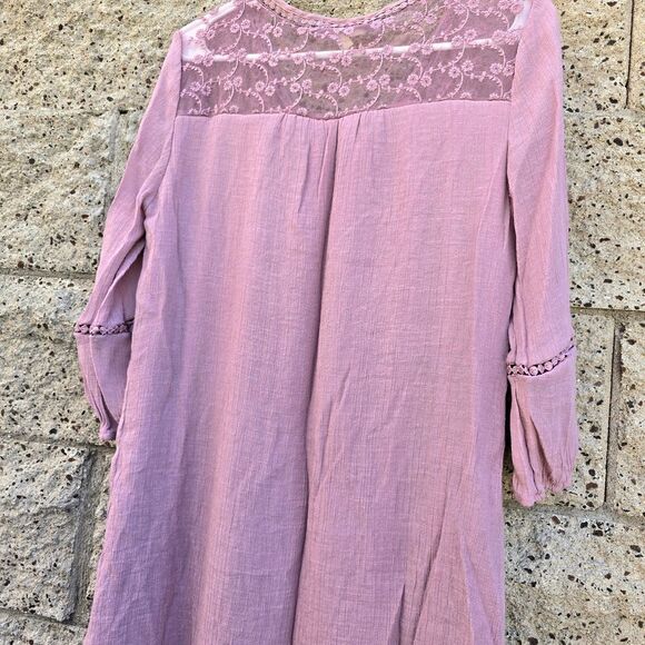 Elegant Pink Lace-Trimmed Women's Top - Picture 12 of 16